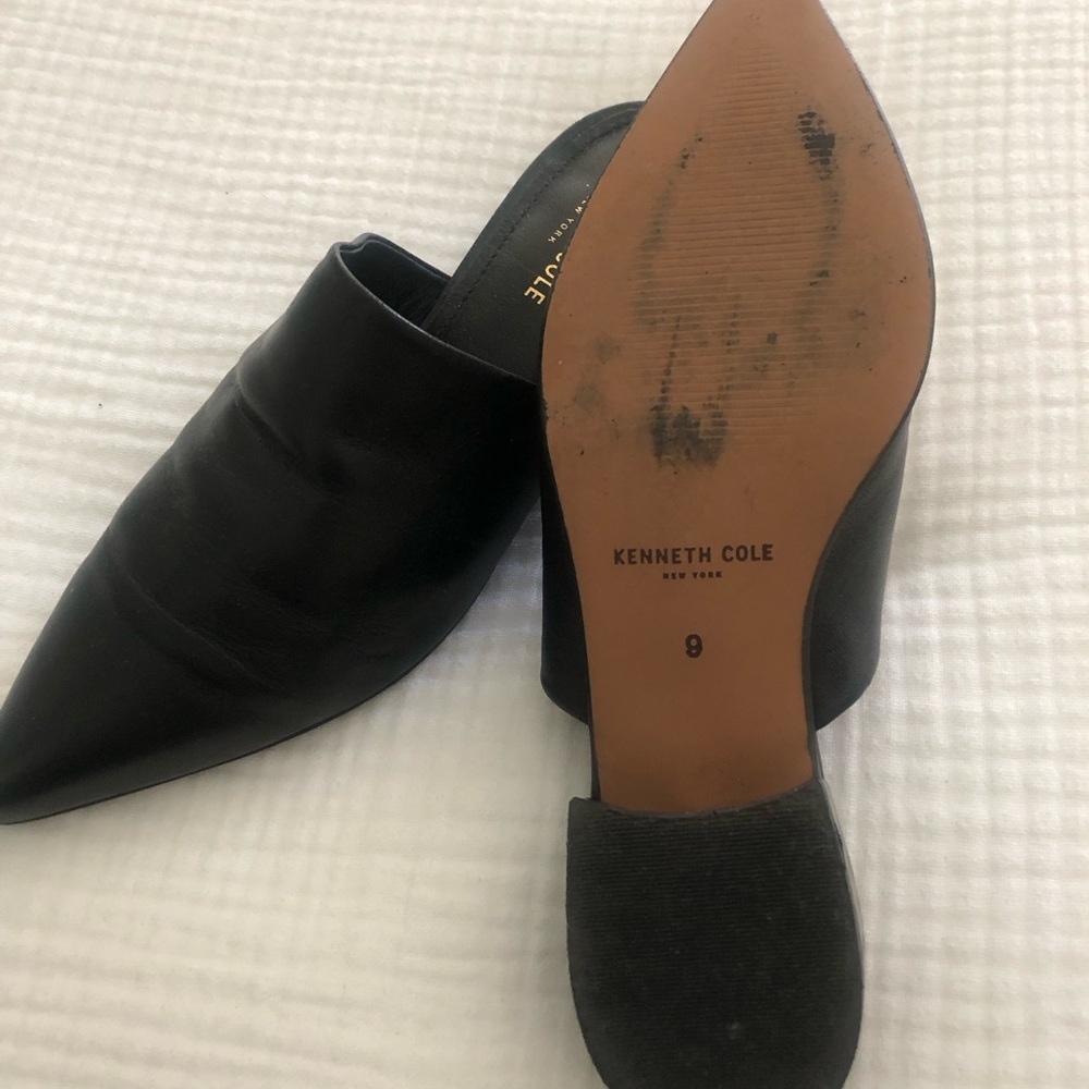 Kenneth Cole Black Pointed Leather Slip-On Mules Excellent Condition. Size 9 - Picture 3 of 5